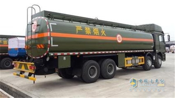 對違反規定駛入高速公路的危險物品運輸車輛處二千元罰款