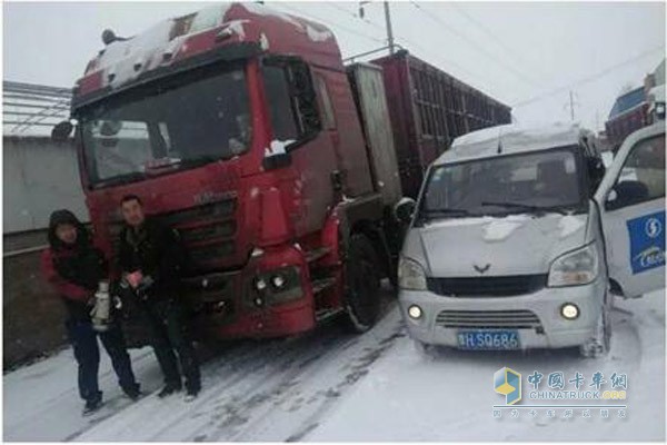 焦作新興紀元服務站在及時提供服務的同時 給用戶送去了貼心的溫暖