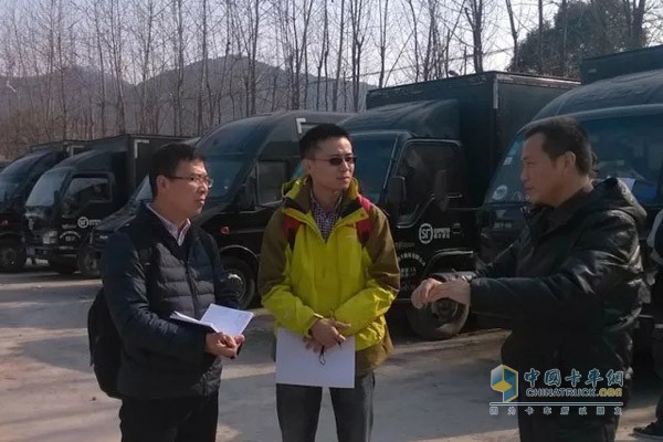 工作人員在10個省開展事跡收集、走訪認證工作