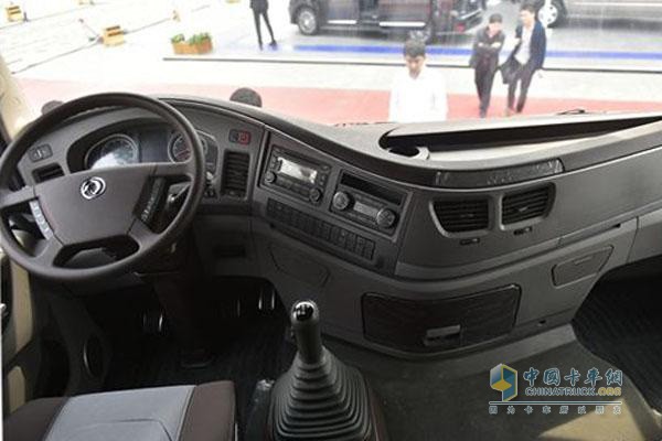 東風天龍旗艦內飾