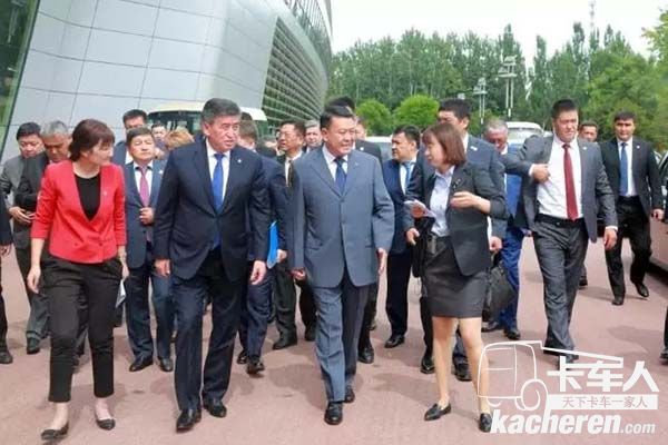 北汽集團黨委書記、董事長徐和誼接待并陪同吉爾吉斯斯坦總統(tǒng)索隆拜?熱恩別科夫一行領(lǐng)