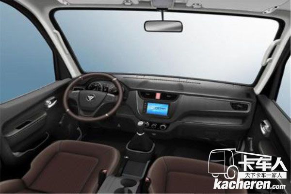 祥菱M的駕駛室內(nèi)部