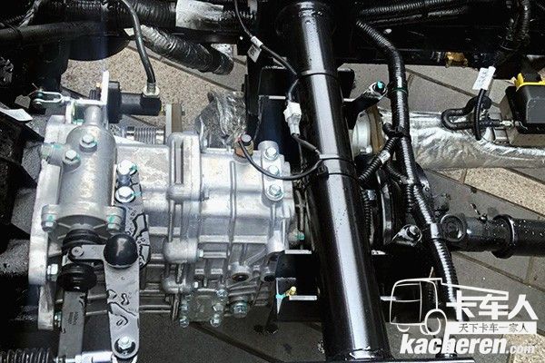 “輕”全車輕量化設計