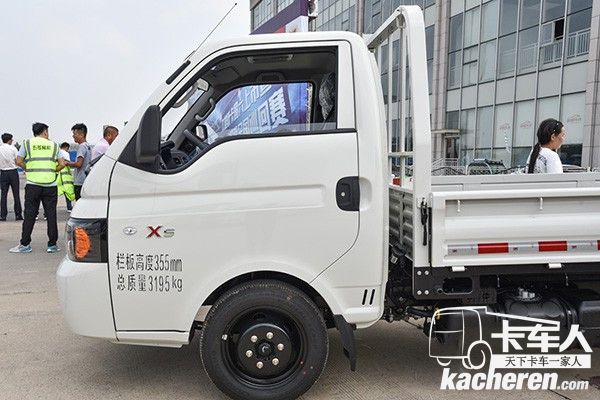 江淮X5轎卡車身防撞做了6處加強筋