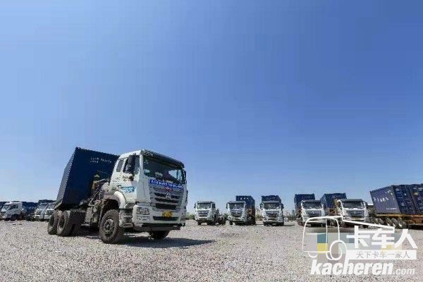 中國(guó)重汽豪瀚LNG在烏魯木齊坐穩(wěn)市場(chǎng)