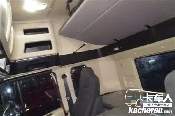 江淮格爾發(fā)6X2載貨車駕駛室