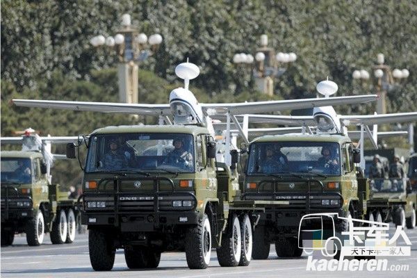 2009年國慶60周年使用東風輕型車閱兵