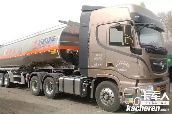 搭載東風康明斯ISZ發動機的東風天龍