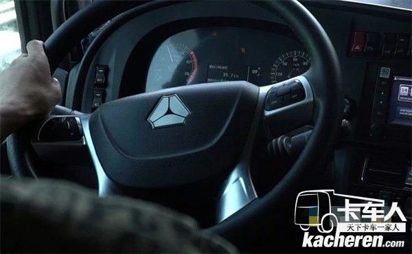  汕德卡ACC自適應巡航搭配車道偏離預警