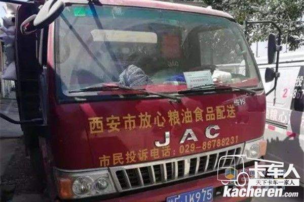 搭載云內(nèi)德威發(fā)動(dòng)機(jī)的江淮E6