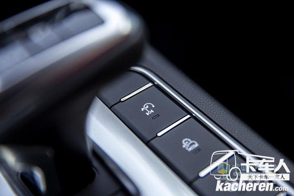 長城炮越野皮卡越野表現