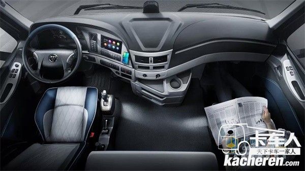 歐曼GTL 半掛自卸車駕駛室空間寬敞