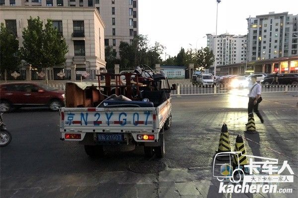 駕駛福田祥菱物流之星 開工