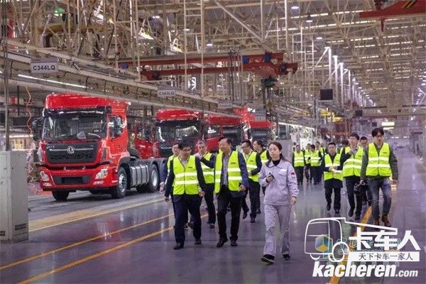 東風(fēng)商用車(chē)車(chē)輛工廠