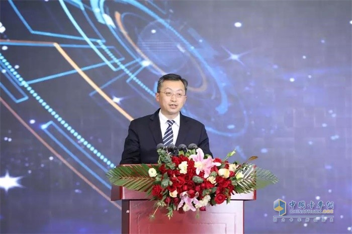 福田汽車黨委書記、總經理鞏月瓊做題為《聚焦價值，精益運營——新時代 新目標》的報告