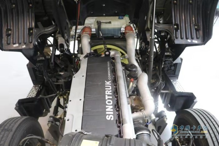 中國(guó)重汽MC11.44-50發(fā)動(dòng)機(jī)