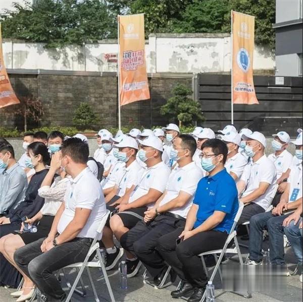 東風康明斯  發動機