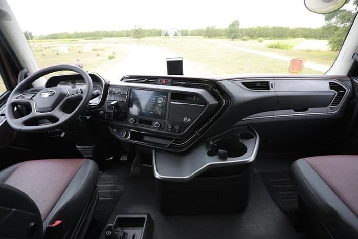 一汽解放 J6V 80項(xiàng)技術(shù) 掙錢機(jī)器