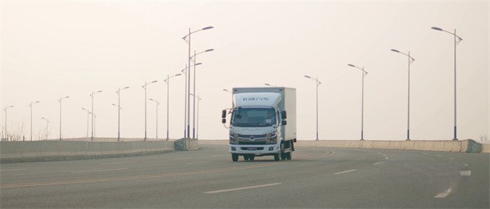 飛碟奧馳V3乘風版