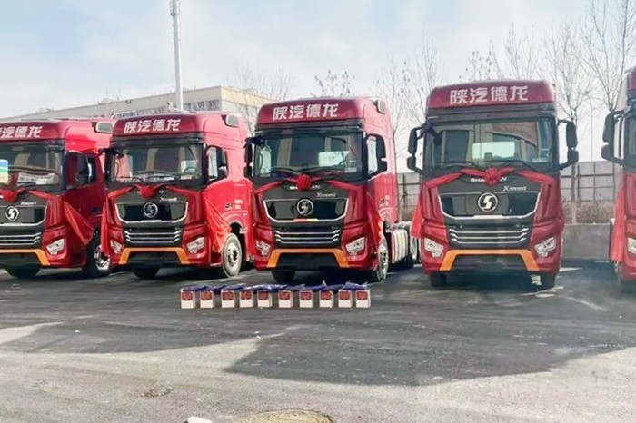 西安康明斯 干線新明珠 X5000S 6×4牽引車