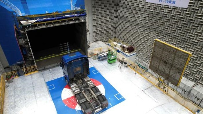 國內首例重卡實車氣動聲學風洞試驗