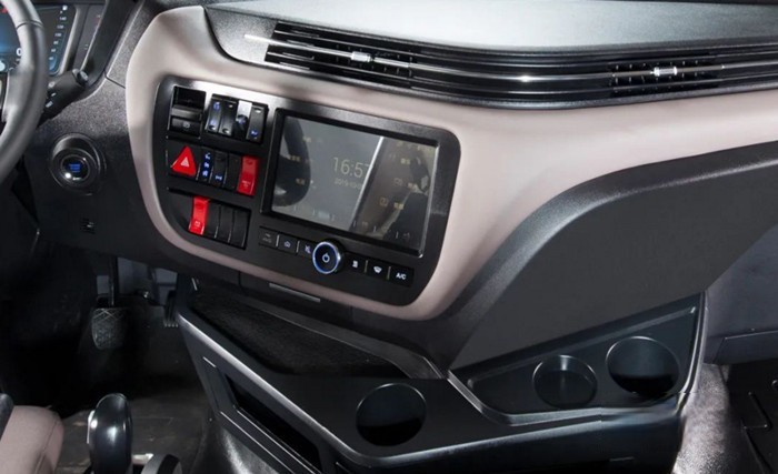 大運(yùn)V9重卡