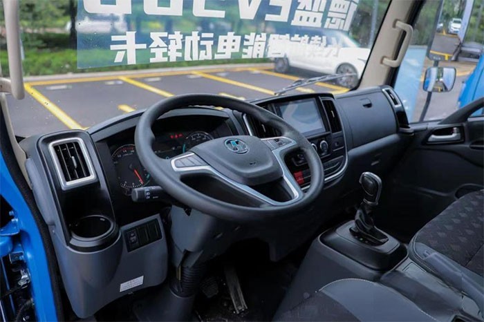 　陜汽輕卡德藍EV300