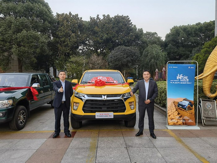 慶鈴五十鈴，TAGA達(dá)咖H8AT皮卡，輕卡