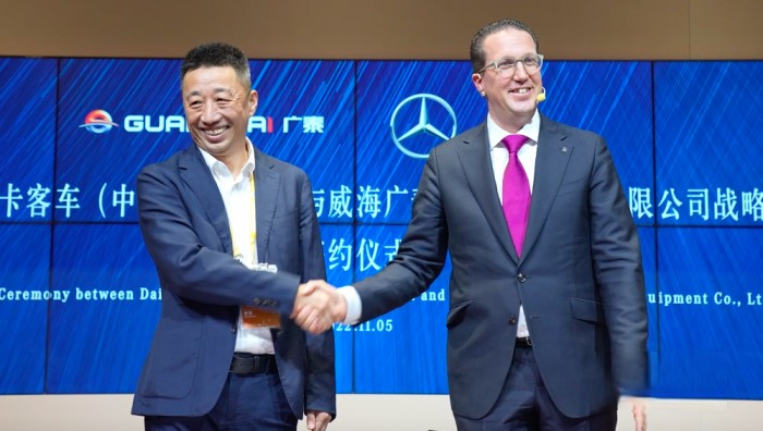 首次獨立參加進博會的梅賽德斯-奔馳卡車 到底有多“懂中國”？