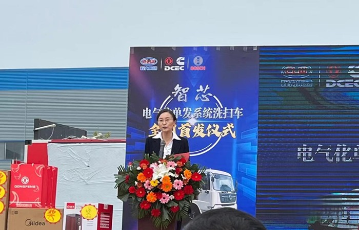 東風(fēng)康明斯,發(fā)動(dòng)機(jī)