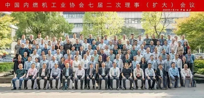 解放動力,發動機