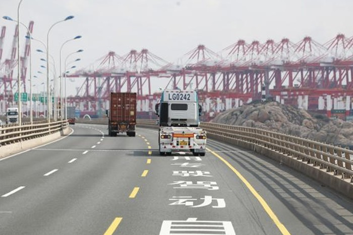 洋山港:智能重卡無人駕駛邁向常態化運營