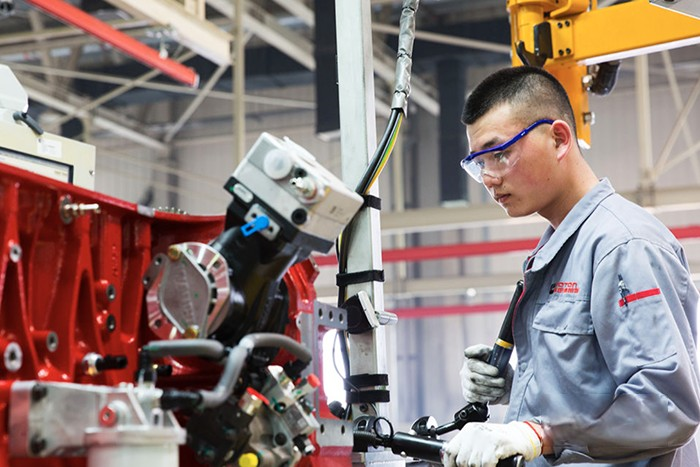 “硬核”汽車發動機，何來服務“上帝”的軟實力？探訪福田康明斯全球“燈塔工廠”