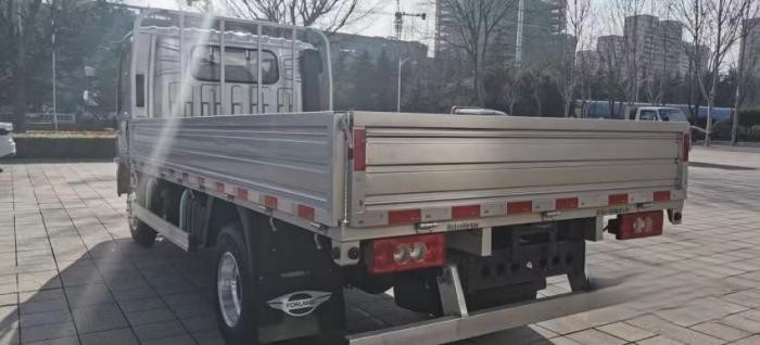 無懼坡路,一路暢行,領(lǐng)航M6小八檔產(chǎn)品專為山區(qū)定制而來