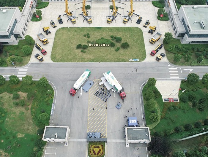 春節不打烊，福建客戶為徐工服務點贊！