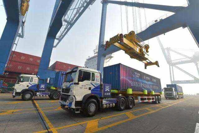 濰柴動力入選福布斯TOP50 重汽&濰柴攜手探索商用車可持續發展之道