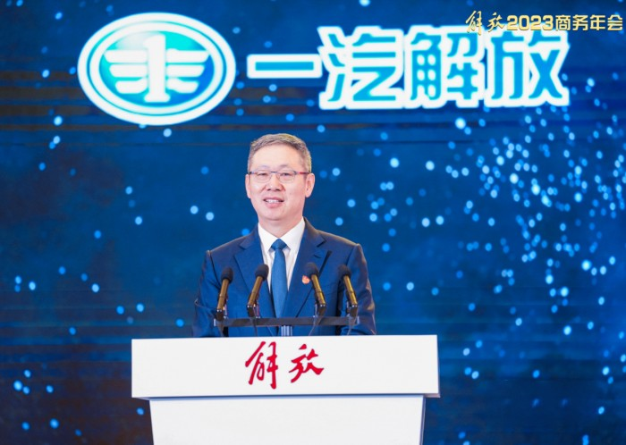 以25.7%的終端份額引領市場，以27.9萬輛確保“雙第一” 一汽解放亮劍2023！