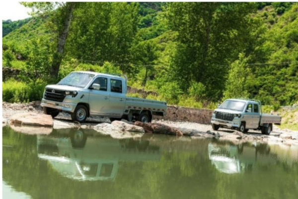 情暖三月天,幸福女神節!長安凱程雙卡PLUS讓創富與美好遍布生活