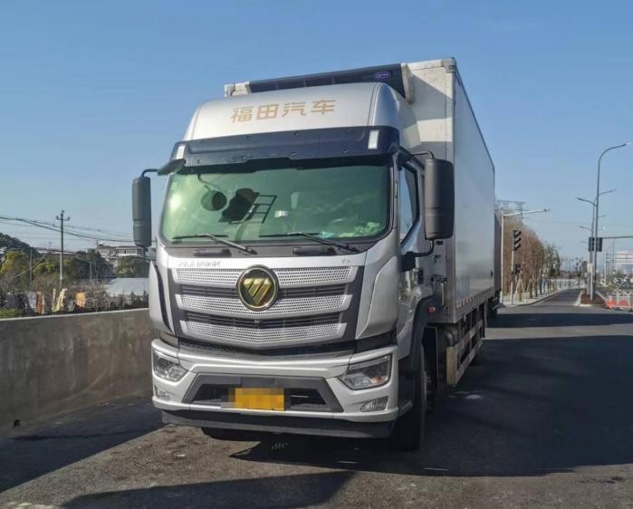 百萬(wàn)公里高效運(yùn)營(yíng)實(shí)力“圈粉” 信賴(lài)之選歐航R pro自動(dòng)擋中卡2.0助他馳騁創(chuàng)富路