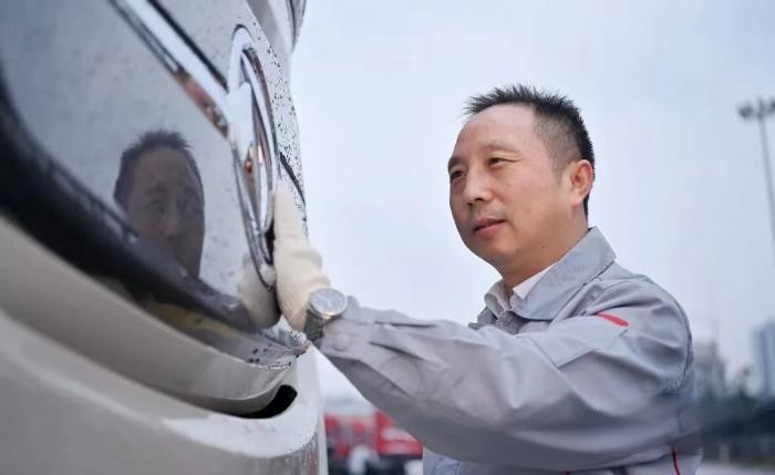 可靠品質(zhì)賦能·科技創(chuàng)新引領(lǐng) 帶你看東風(fēng)商用車如何讓“人、車、生活”更為和諧