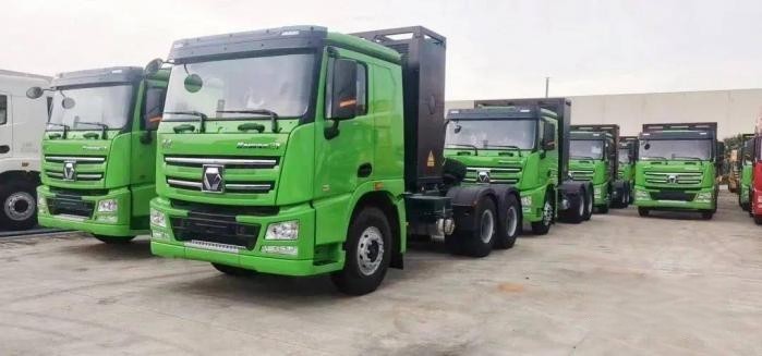 當(dāng)前謀求新能源轉(zhuǎn)型的重卡主機(jī)廠有很多，徐工算是比較成功的一個(gè)。