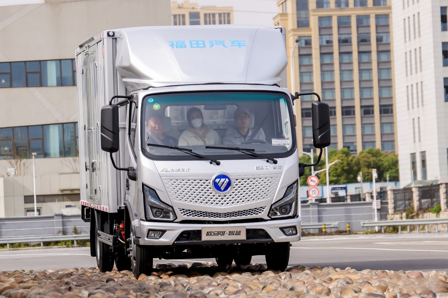 新能源輕卡戰火“燃”到混動領域!歐馬可為何能快人一步?