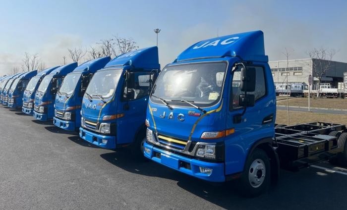 江淮汽車：純電混動(dòng)換電齊發(fā)，江淮1卡全面領(lǐng)跑新能源商用車