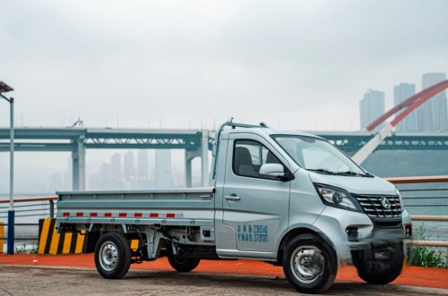 長在用戶心巴上的車,應該是什么樣子?新長安星卡來告訴你