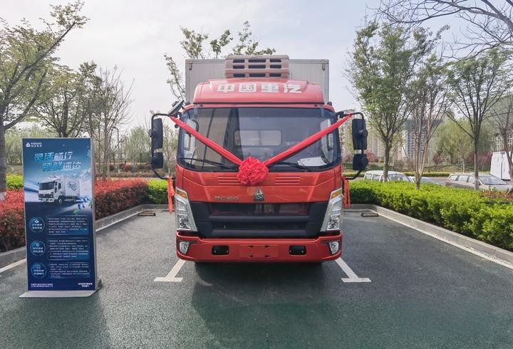 專用底盤+場景定制 中國重汽HOWO輕卡雪豹系列冷藏車實(shí)現(xiàn)多工況覆蓋