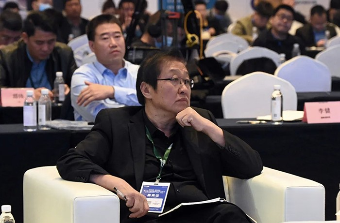 楚風汽車全新4.5噸純電輕卡滿天星