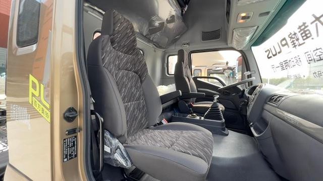 平地板設(shè)計(jì) 舒適到極致, 奧鈴大黃蜂Plus打造移動(dòng)之家