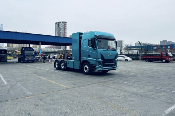 又一批量大單！未勢(shì)能源配套氫能重卡交付新天鋼&德達(dá)物流