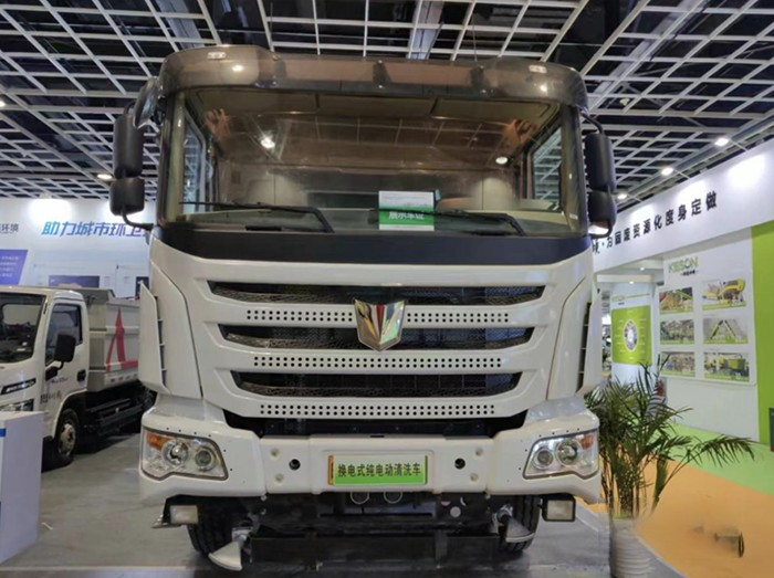 聯(lián)合重卡換電式清洗車助力2023華東環(huán)衛(wèi)展盛大開幕