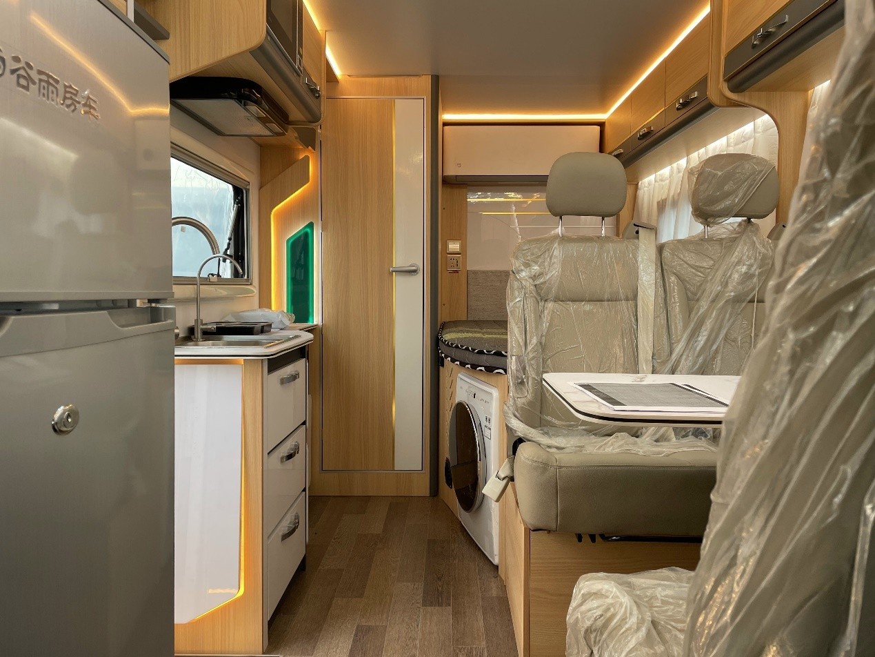 開著奧鈴M卡房車出發，享受美好Vanlife